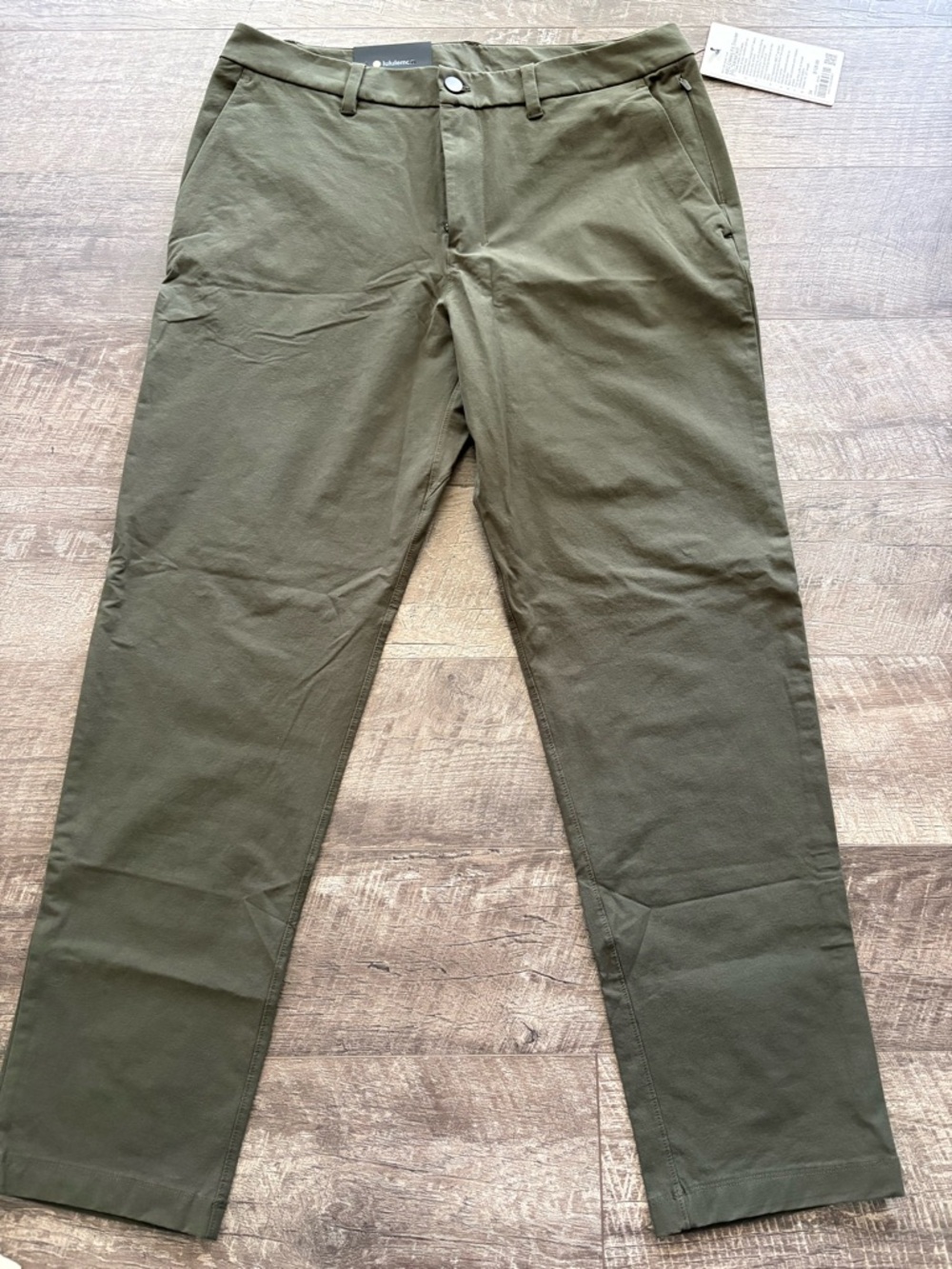 lululemon athletica Olive AbC classic trouser 32L Versa Twill